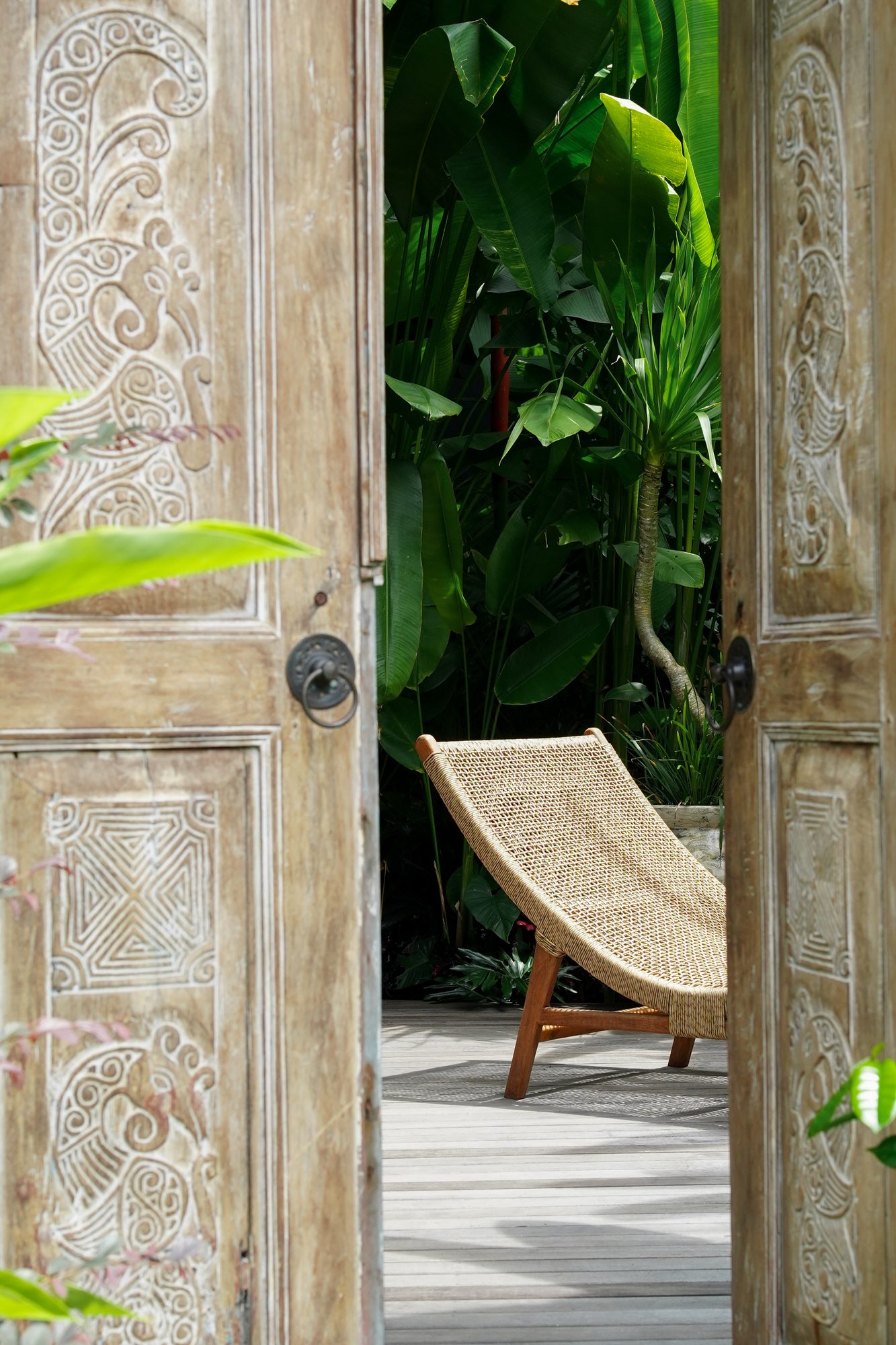 Lorel Green Domain lounge chair Ubud